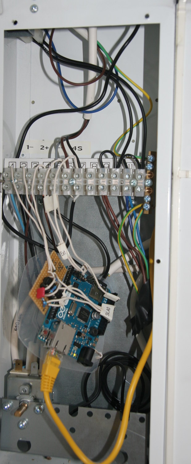 Foto vom Arduino in der Lüftungsanlage